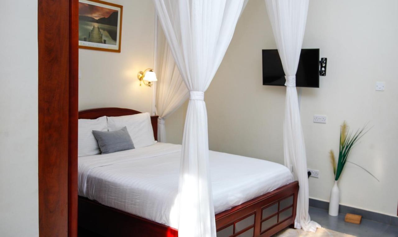 Fred And Winnie Bnb Kampala Extérieur photo