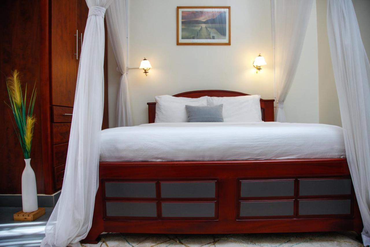 Fred And Winnie Bnb Kampala Extérieur photo