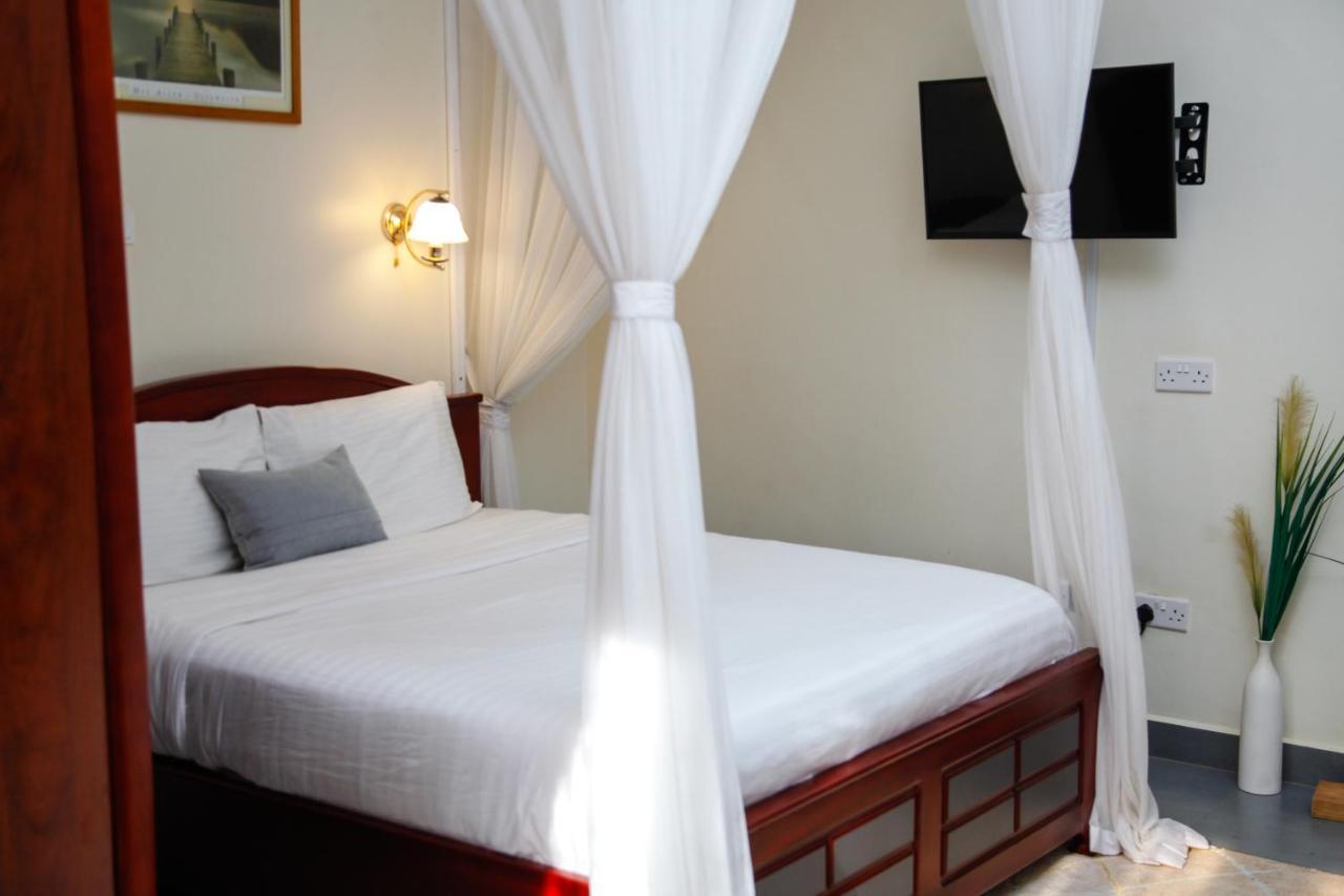 Fred And Winnie Bnb Kampala Extérieur photo